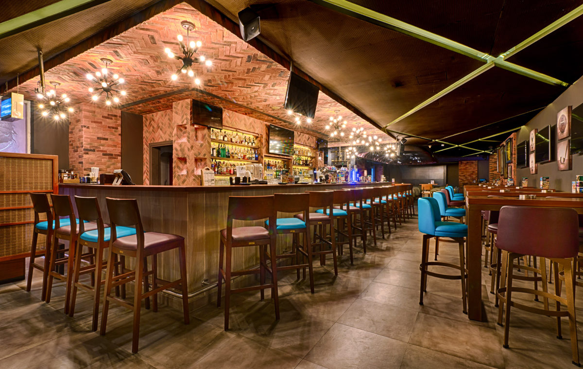 Huddle Sports Bar - Interior Design Photography - Navin Khianey Creative Productions