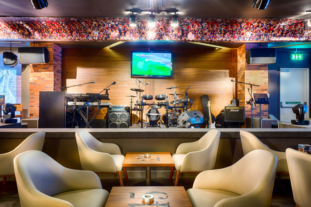 Huddle Sports Bar - Interior Design Photography - Navin Khianey Creative Productions