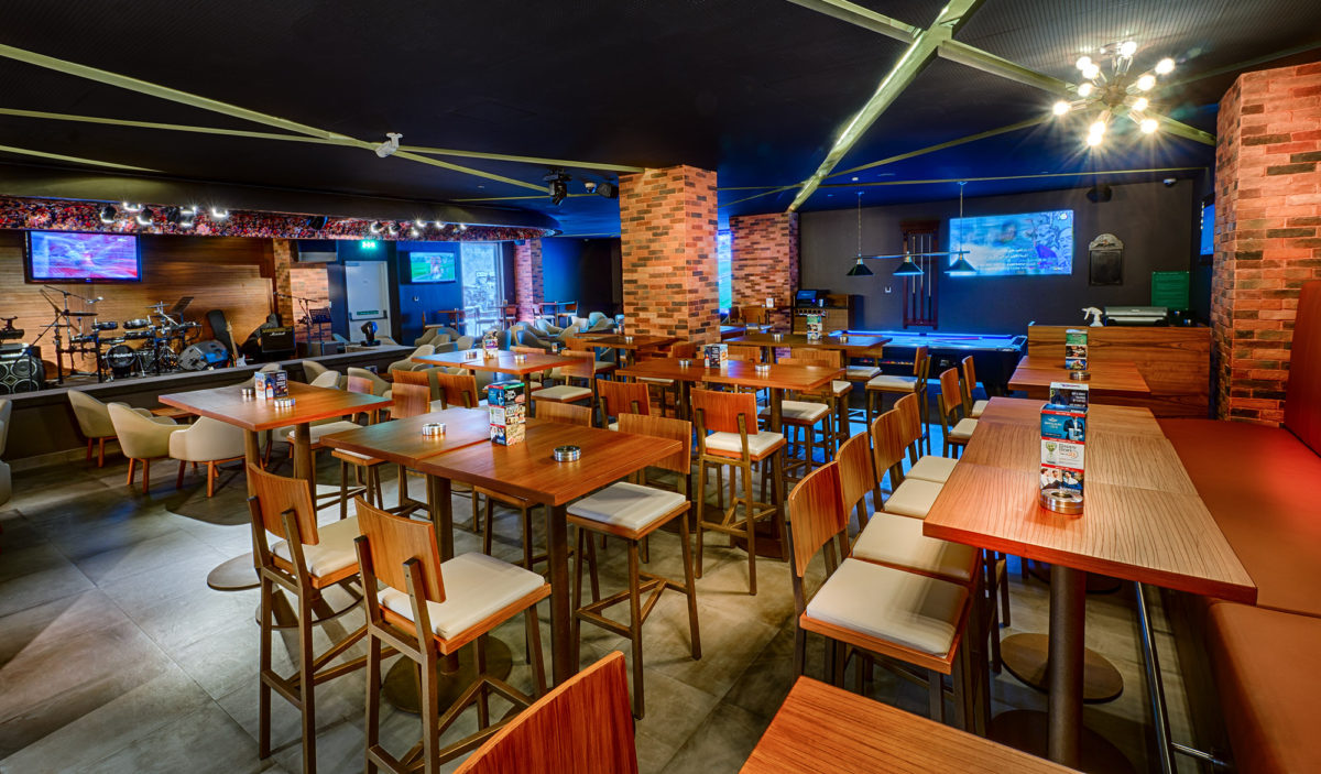 Huddle Sports Bar - Interior Design Photography - Navin Khianey Creative Productions