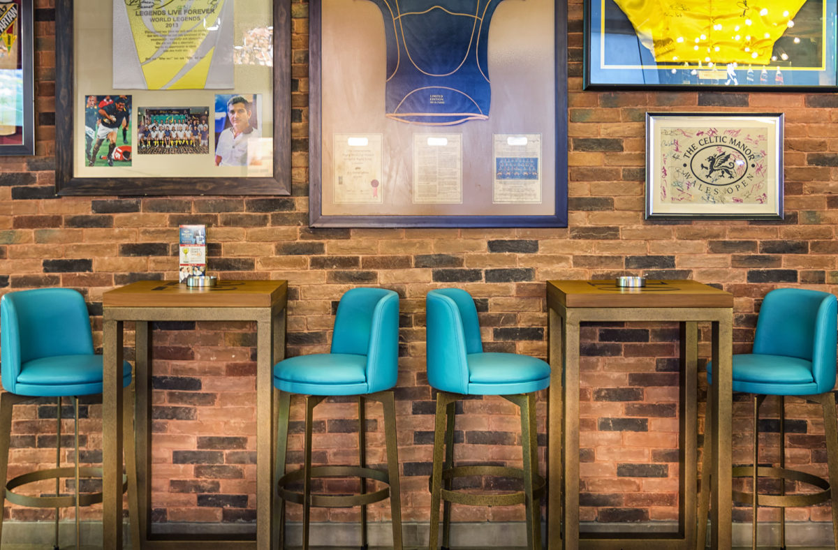 Huddle Sports Bar - Interior Design Photography - Navin Khianey Creative Productions