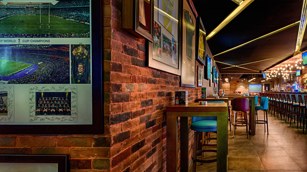 Huddle Sports Bar - Interior Design Photography - Navin Khianey Creative Productions