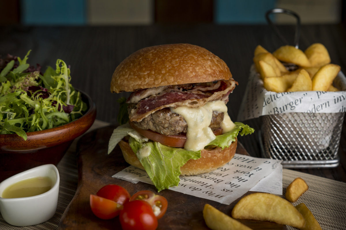 Food Photography - Italian Cuisine - Beef Burger